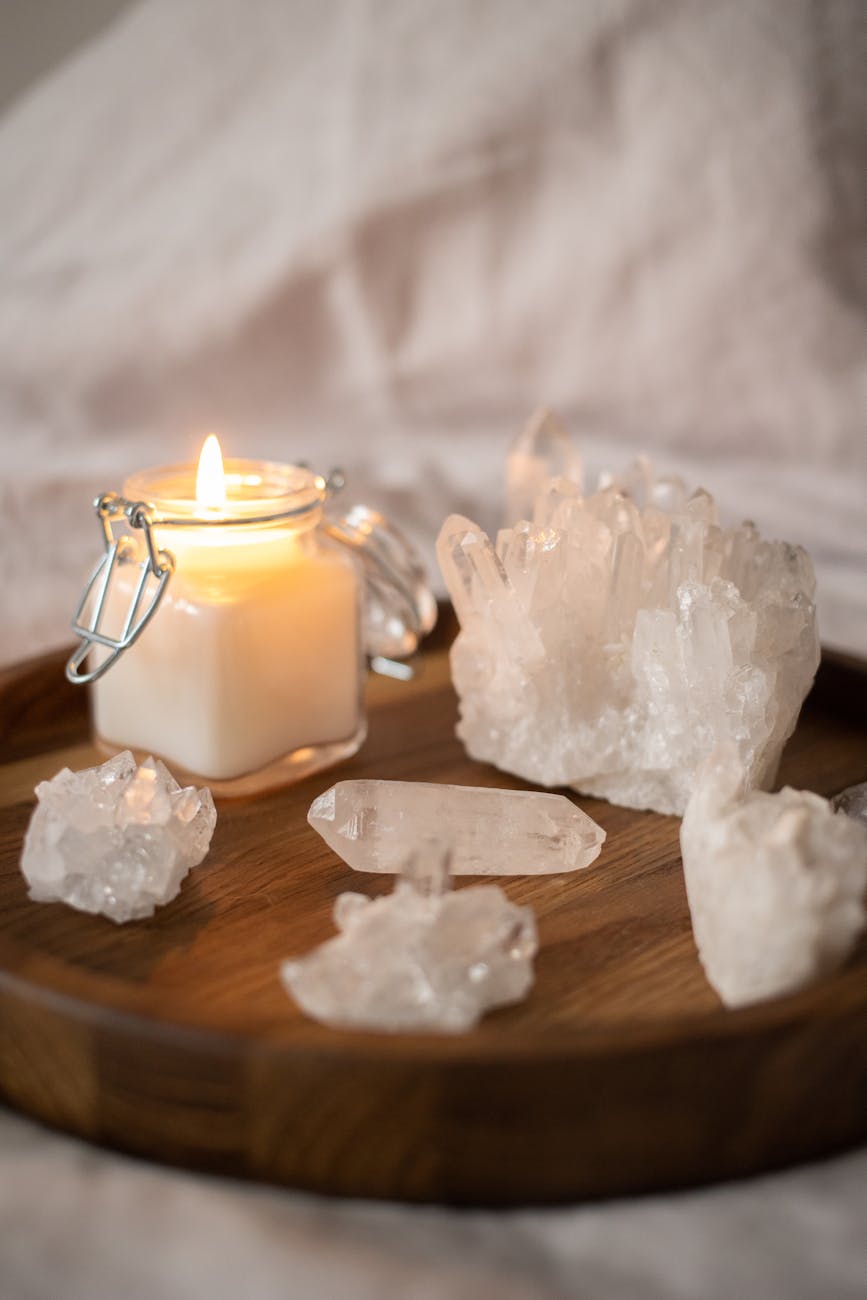 Cristal de Roche : Vertus, Bienfaits et Usages de cette Pierre de Clarté